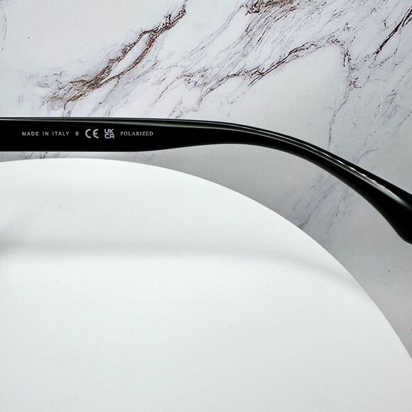New CHANEL Sunglasses - Picture 11 of 16
